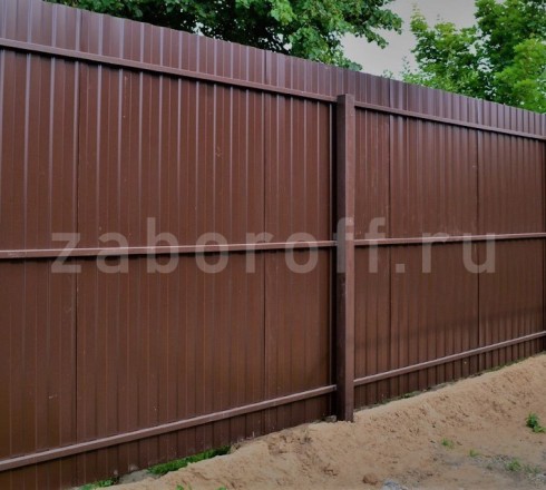 Забор из профнастила высотой 2.5 М купить с установкой в Москве
